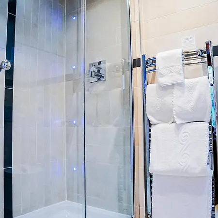 The Cranleigh Boutique Hotel 4*