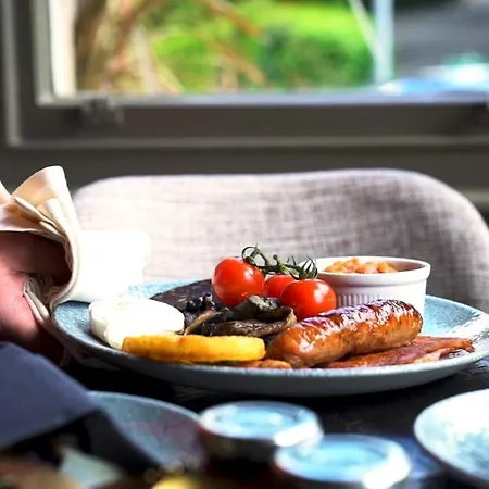 The Cranleigh Boutique Hotel