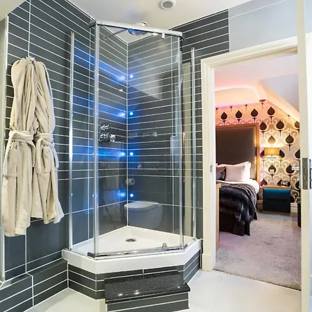 The Cranleigh Boutique Hotel