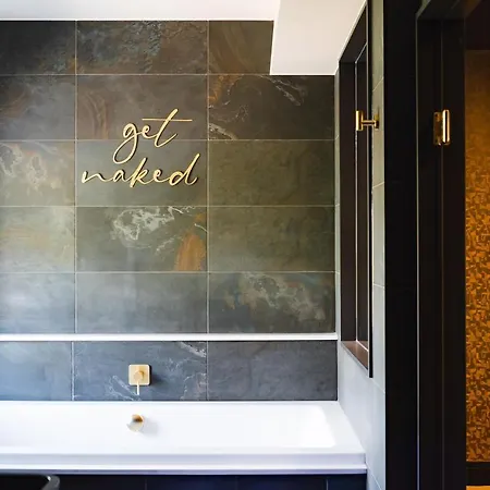 The Cranleigh Boutique 4*