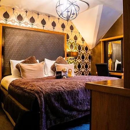 Otel The Cranleigh Boutique 4*