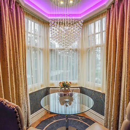 The Cranleigh Boutique Hotel