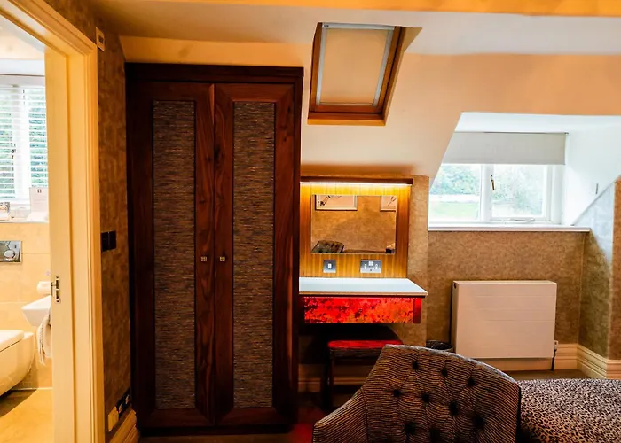 The Cranleigh Boutique Hotel 4*