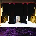 크랜리 부티크 호텔 4*