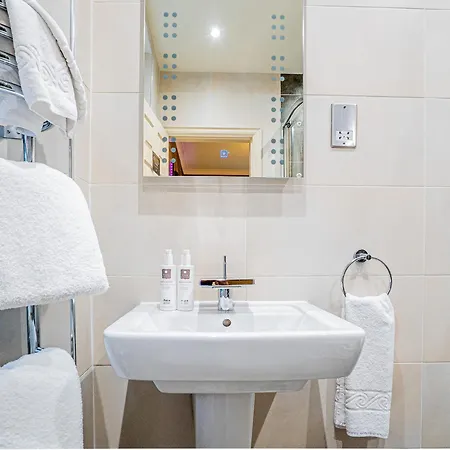 The Cranleigh Boutique 4* Bowness-on-Windermere